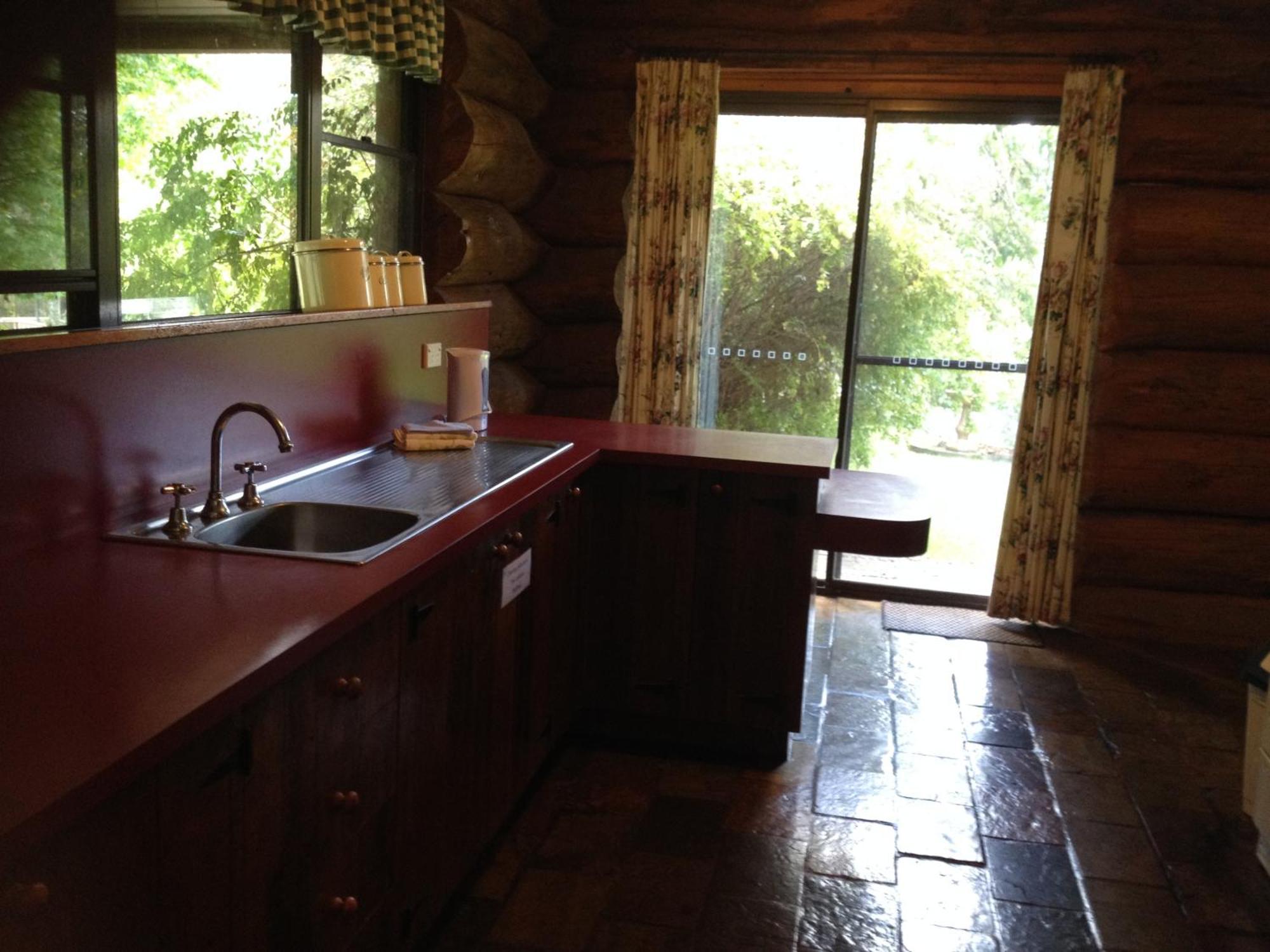 Canobolas Mountain Cabins Lidster Exterior photo