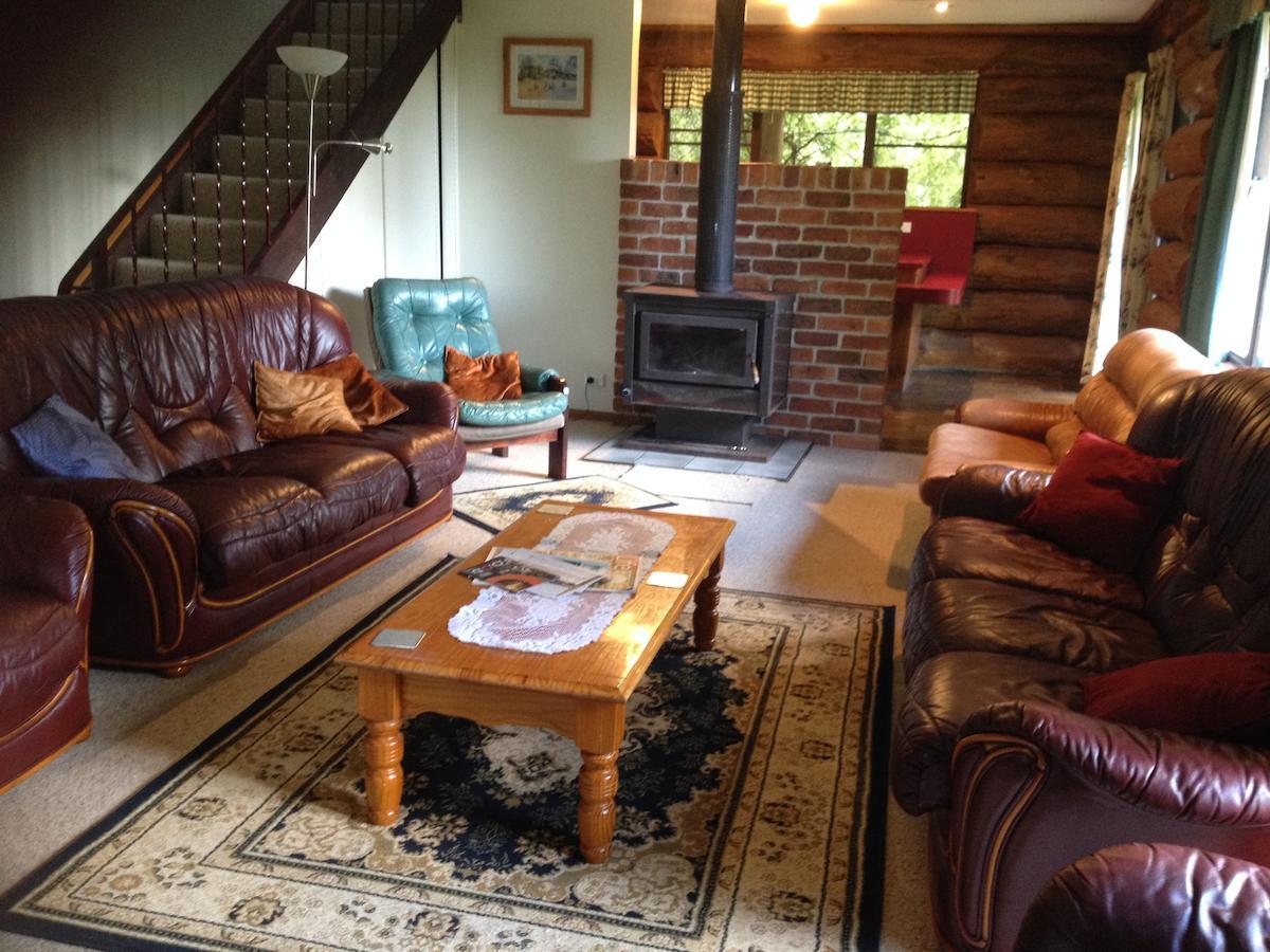 Canobolas Mountain Cabins Lidster Room photo